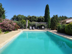 Chambre avec piscine proche centre ville d'Uzès